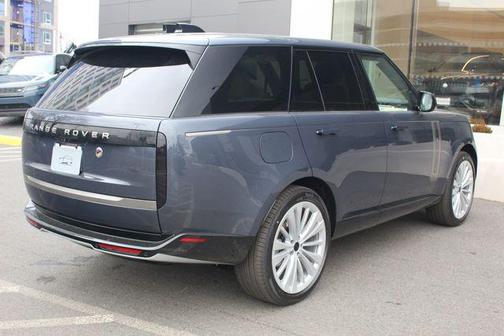 2026 Land Rover Range Rover P400 SE