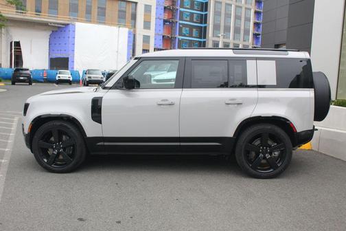 Borasco Grey Metallic 2026 Land Rover Defender P400 X-Dynamic SE