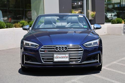 Navarra Blue Metallic/Black Roof 2019 Audi S5 3.0T Prestige