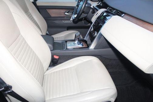 2020 Land Rover Discovery Sport SE