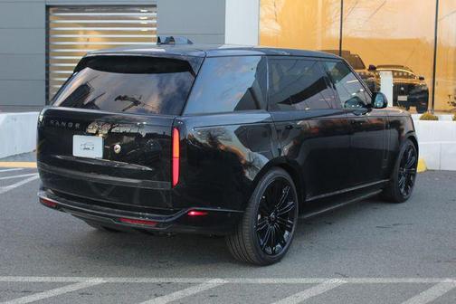 2025 Land Rover Range Rover P530 SE 7 Seat
