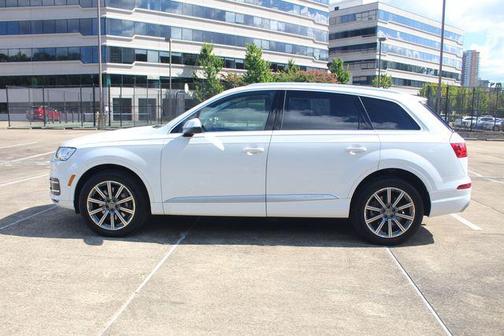 2019 Audi Q7 45 Premium Plus