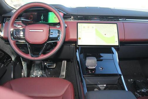 2025 Land Rover Range Rover Sport SE