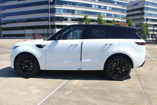2025 Land Rover Range Rover Sport SE