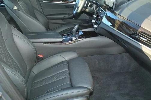 2023 BMW 540 i xDrive