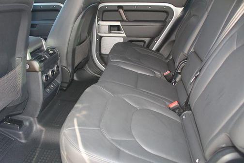 2024 Land Rover Defender 130 P300 S