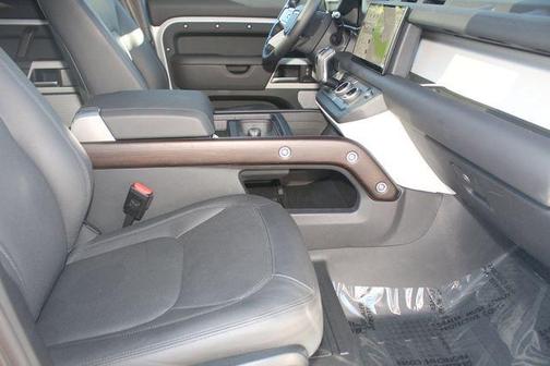 2024 Land Rover Defender 130 P300 S