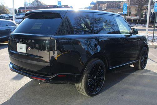 2025 Land Rover Range Rover P400 SE