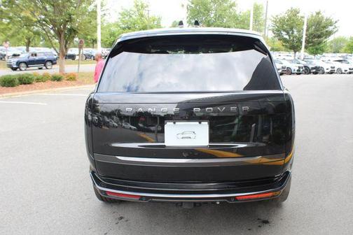 2025 Land Rover Range Rover P400 SE