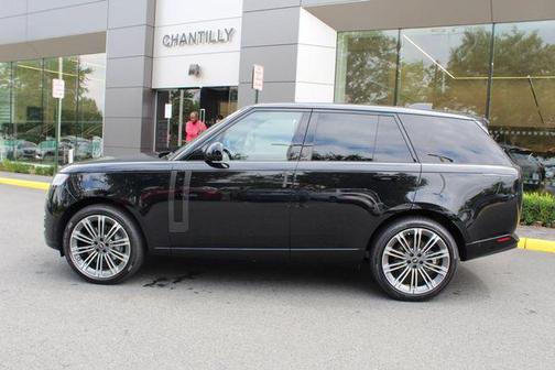 2025 Land Rover Range Rover P400 SE