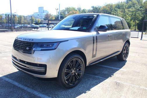 2025 Land Rover Range Rover P530 SE 7 Seat