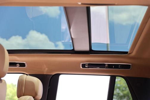 Gray 2025 Land Rover Range Rover P400 SE