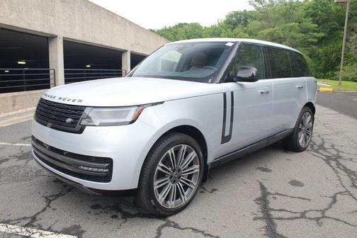 2025 Land Rover Range Rover P530 SE 7 Seat
