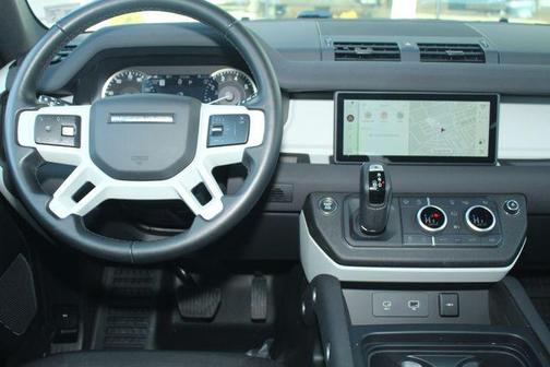 2023 Land Rover Defender 110 Standard