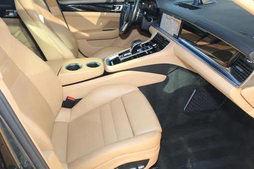 2018 Porsche Panamera 4S
