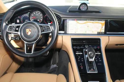 2018 Porsche Panamera 4S