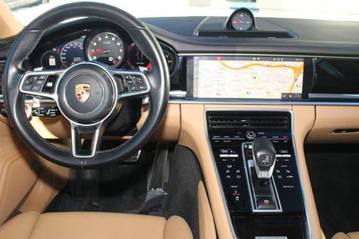 2018 Porsche Panamera 4S