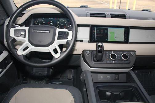 2022 Land Rover Defender 110 X-Dynamic SE