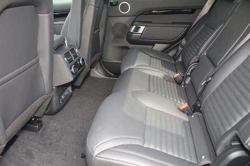 2025 Land Rover Discovery P300 S