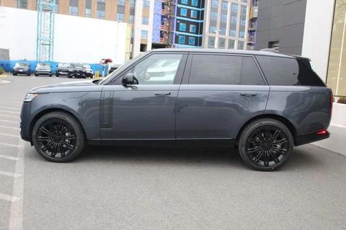 2026 Land Rover Range Rover P400 SE 7 Seat