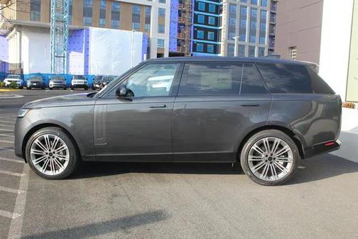 2026 Land Rover Range Rover P400 SE 7 Seat