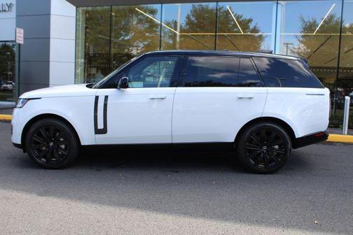 2025 Land Rover Range Rover P530 SE 7 Seat