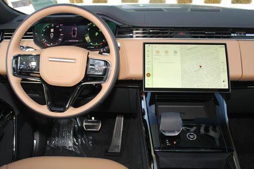 2026 Land Rover Range Rover Sport SE