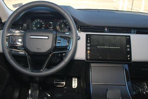2025 Land Rover Range Rover Evoque Dynamic SE
