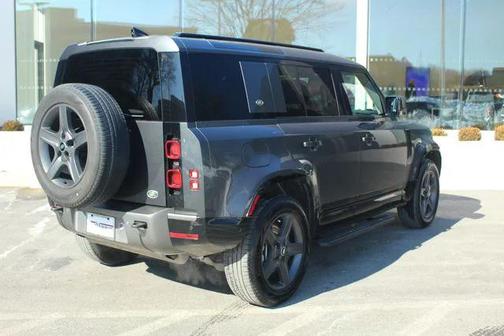 2022 Land Rover Defender 110 X-Dynamic HSE