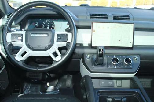 2022 Land Rover Defender 110 X-Dynamic HSE