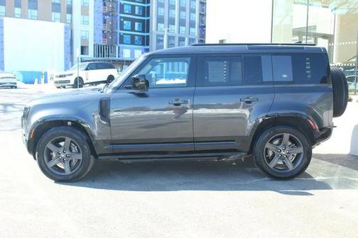 2022 Land Rover Defender 110 X-Dynamic HSE