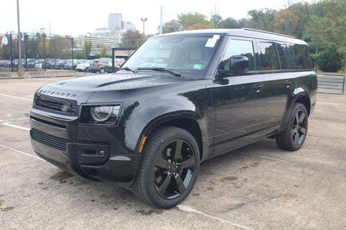 2026 Land Rover Defender V8