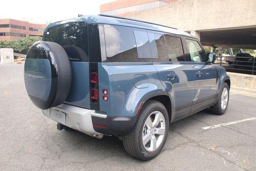 2025 Land Rover Defender 110 P400 S