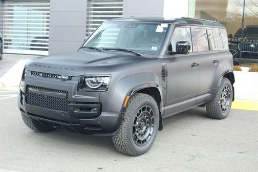 2026 Land Rover Defender 110 V8