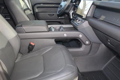 2026 Land Rover Defender P300 S