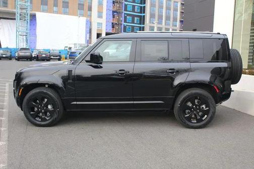 2026 Land Rover Defender P400 X-Dynamic SE