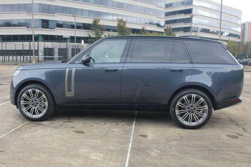 2025 Land Rover Range Rover P530 SE 7 Seat