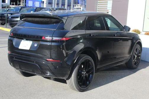 2026 Land Rover Range Rover Evoque Dynamic SE