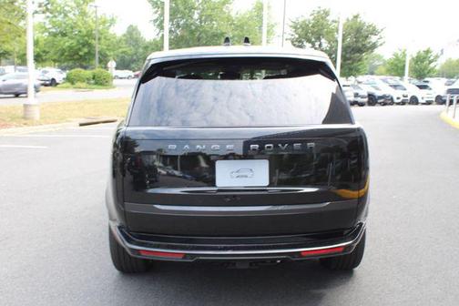 2025 Land Rover Range Rover P400 SE