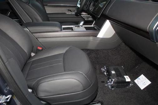 2026 Land Rover Range Rover P400 SE