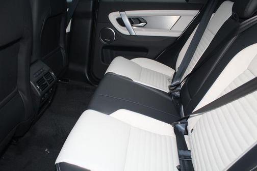 2026 Land Rover Discovery Sport Landmark