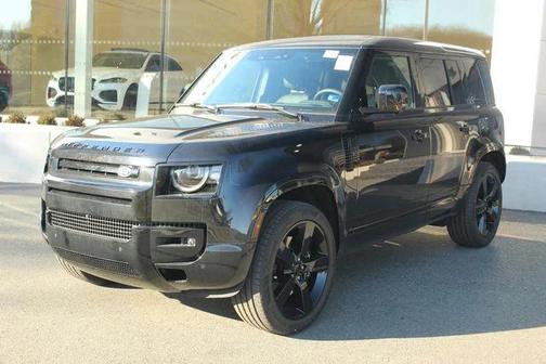 2026 Land Rover Defender 110 V8