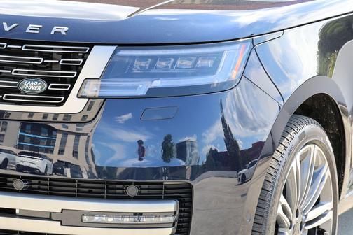 Constellation 2026 Land Rover Range Rover P530 SE