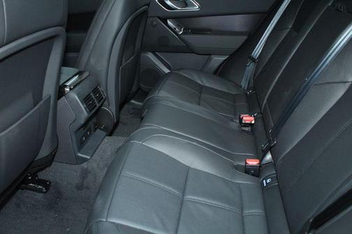 2026 Land Rover Range Rover Velar P400 Dynamic SE