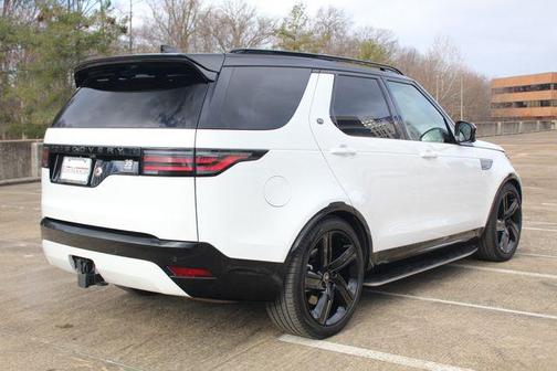 2025 Land Rover Discovery P360 Dynamic SE