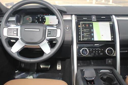 2025 Land Rover Discovery P360 Dynamic SE