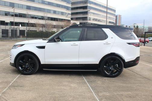 2025 Land Rover Discovery P360 Dynamic SE