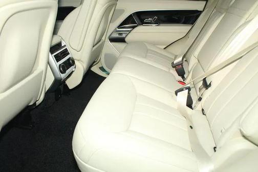 2026 Land Rover Range Rover P400 SE