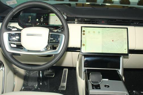 2026 Land Rover Range Rover P400 SE