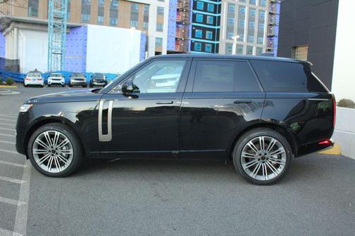 2026 Land Rover Range Rover P400 SE